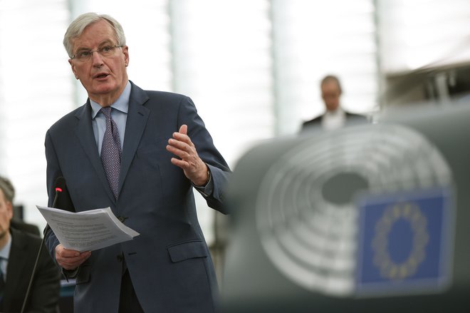 Glavni evropski pogajalec Barnier pred nadaljnjimi odločitvami EU27 zahteva več jasnosti v Lonodnu. FOTO: Frederick Florin/AFP