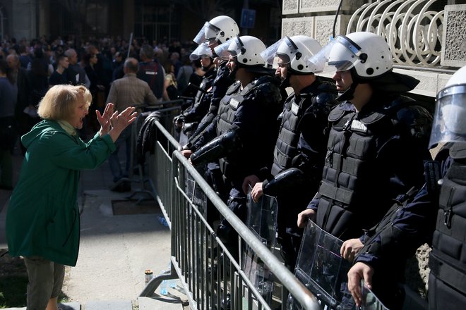 Običajni ljudje v Srbiji se počutijo vse bolj nemočne in preslišane. FOTO: AFP