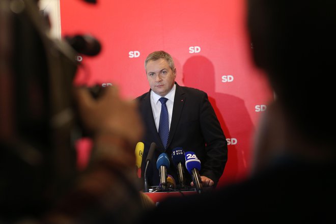 Konferenca SD je pooblastila predsednika stranke Dejana Židana za nadaljnje odločitve v zvezi s sporazumom. FOTO: Tomi Lombar/delo