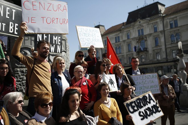 Za sprejem direktive se zavzema več kot 200 mednarodnih in evropskih avtorskih organizacij z različnih področij, od filma, glasbe, založništva do medijev. FOTO: Blaž Samec