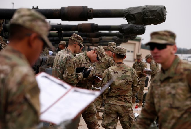 Nato se je v zadnjih letih spet bolj preusmeril k tradicionalnim vlogam: kolektivni obrambi in odvračanju od konfliktov. Foto: Reuters