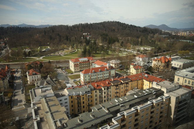 Slovenija pa ne potrebuje pokrajin le zaradi optimizacije ter dolgoročne javno-finančne zdržnosti zdravstvene in socialne oskrbe prebivalstva. FOTO Jure Eržen