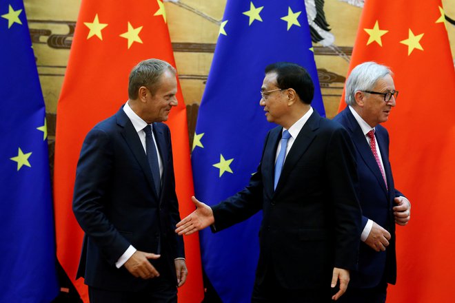 Evropska unija in Kitajska sta druga za drugo najpomembnejši trgovinski partnerici. FOTO: Reuters