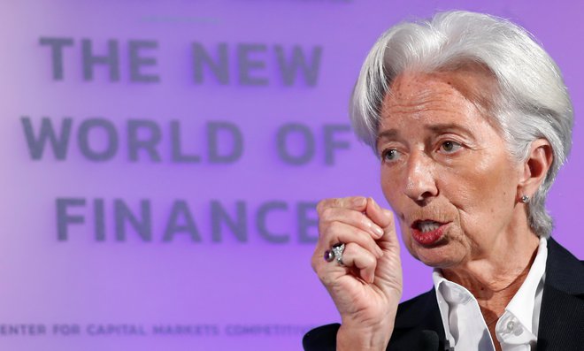 IMF, ki ga vodi Christine Lagarde, opozarja, da se rast v 70 odstotkih svetovnega gospodarstva upočasnjuje. FOTO: Reuters