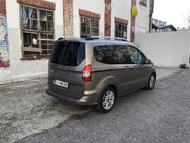 Ford tourneo courier 1.0 ecoboost. Foto Aljaž Vrabec