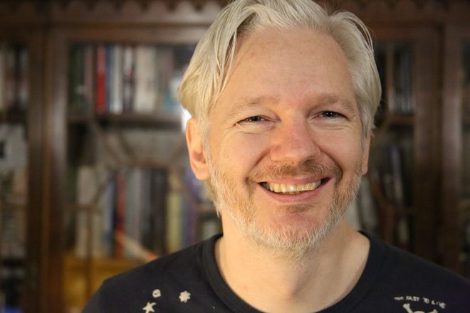Julian Assange je v pogovoru za <em>Delo </em>povedal, da želi biti vohun za ljudi. FOTO: Jela Krečič