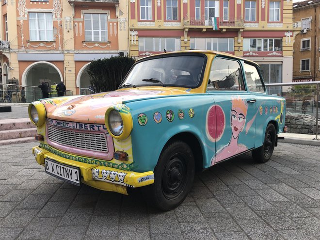 Berlinski trabant v središču Plovdiva. FOTO: Aljaž Vrabec