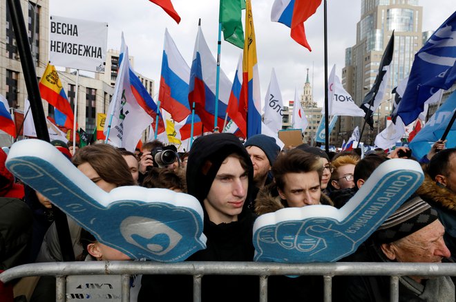 Nasprotniki zakona so zatrdili, da Rusija uvaja dodaten nadzor nad spletnim početjem državljanov. FOTO: Reuters