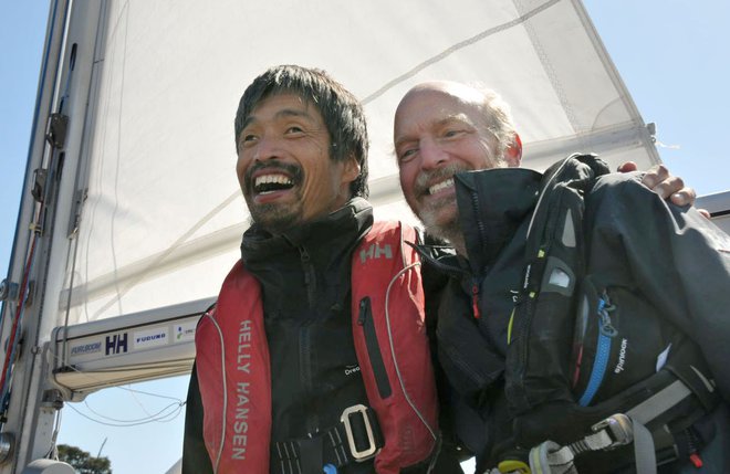 Slepi Mitsuhiro Iwamoto in navigator Doug Smith FOTO: Kyodo/Reuters