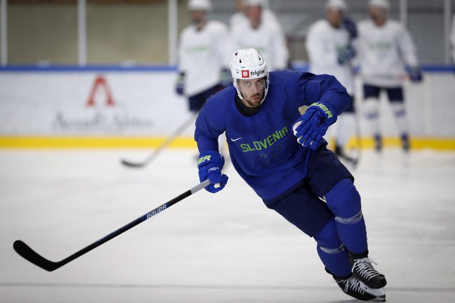 Anže Kopitar se je pridružil reprezentanci na pripravah. FOTO: Matej Družnik/Delo