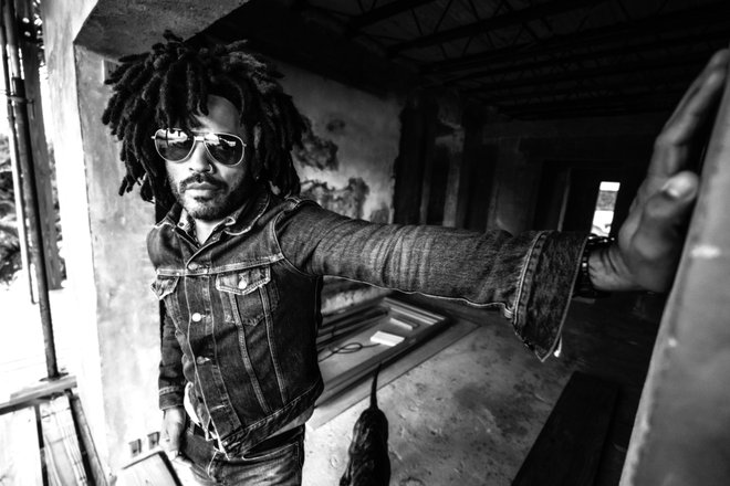 Lenny Kravitz je slogovno raznolik umetnik.<br />
FOTO: Mathieu Bitton