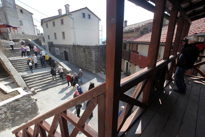 V Štanjelu ni mogoče mimo dela arhitekta Maksa Fabianija. FOTO Mavric Pivk