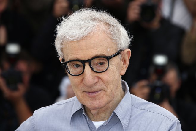 Woody Allen je večkrat zanikal, da je v devetdesetih letih zlorabil deklico. FOTO: Eric Gaillard/Reuters