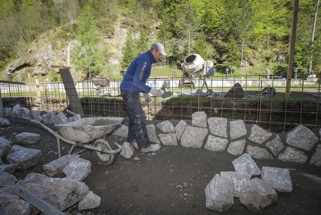 Da se jesenska katastrofa ne bi ponovila ... FOTO: Jože Suhadolnik/Delo