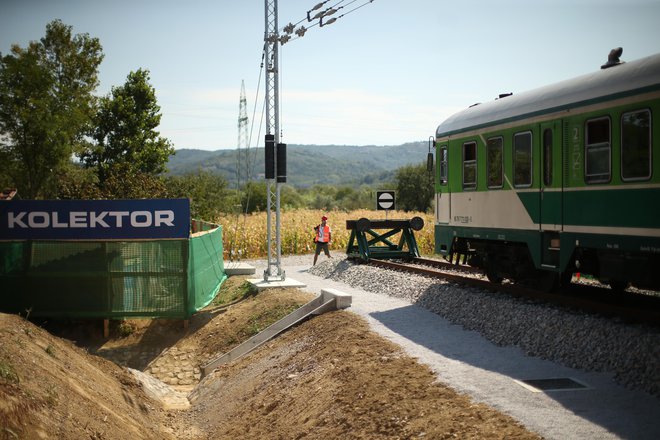 Po informacijah iz več virov ni verjetno, da bi Slovenija za posojilo EIB lahko dobila jamstev evropskega sklada EFSI, marveč bodo morala jamčiti sama. FOTO: Jure Eržen