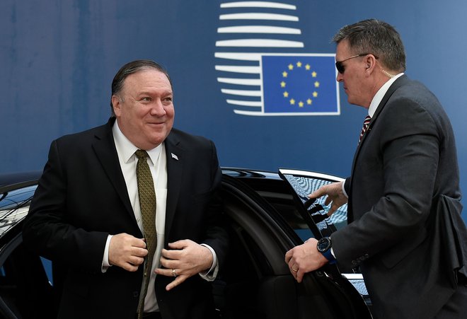 Teheran so posebno prizadele ameriške sankcije v bančnem in naftnem sektorju. Sredi nove krize je pripotoval v Bruselj ameriški državni sekretar Mike Pompeo. FOTO: AFP