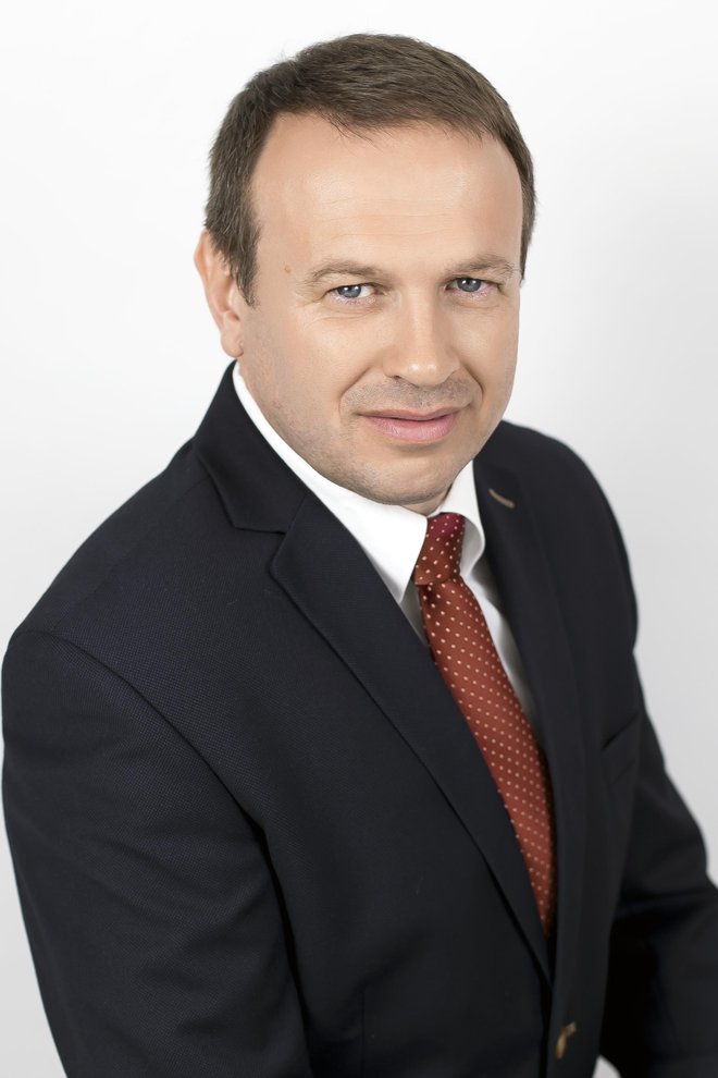 Madžarski narodnostni poslanec Ferenc Horváth že od 23. septembra lani ni legitimen član DZ, pravi KPK.