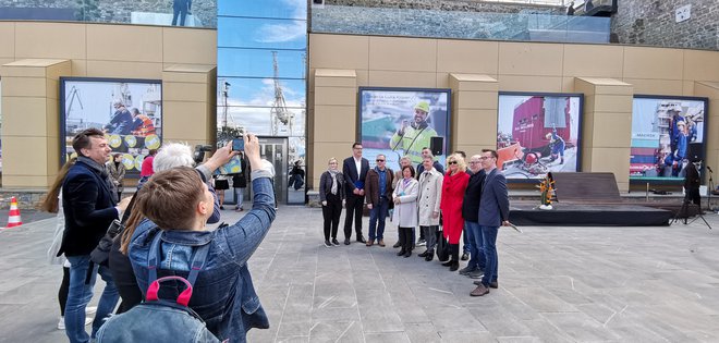 Z razstavo na prostem začeli 26. PPF. Foto Boris Šuligoj