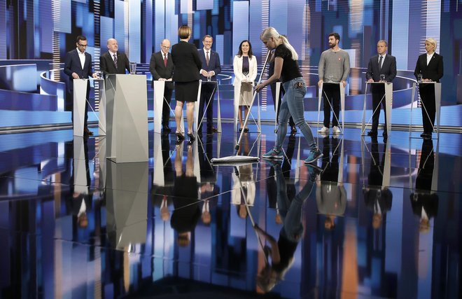 Da Slovenija še vedno ni poenotila stopenj za ravni izobrazbe se je pokazalo že ob razpisu državnozborskih, zdaj pa tudi evropskih volitev.&nbsp; FOTO: Blaž Samec/Delo