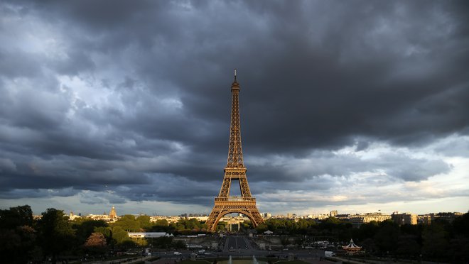 Eifflov stolp letos praznuje 130 let. FOTO: Benoit Tessier/Reuters