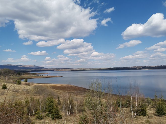 Vlasinsko jezero v južni Srbiji. Foto Milena Zupanič