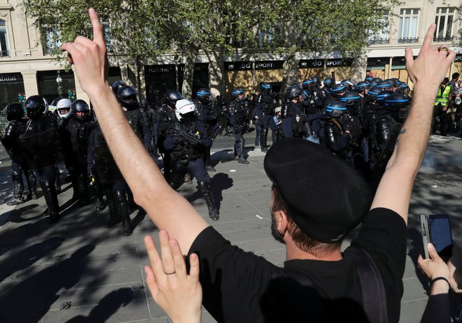 Protesti opozarjajo politike, da so v Evropi potrebne reforme, ugotavlja učenka. FOTO: Reuters