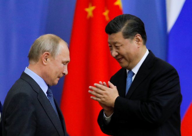 Xi in Putin sta podpisala niz sporazumov o sodelovanju v skupni vrednosti 20 milijard dolarjev. Foto Reuters