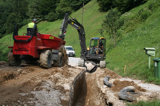 Gradnja vodovoda je skoraj končana. Položili so 112 kilometrov vodovodnih cevi. Foto Mateja Kotnik