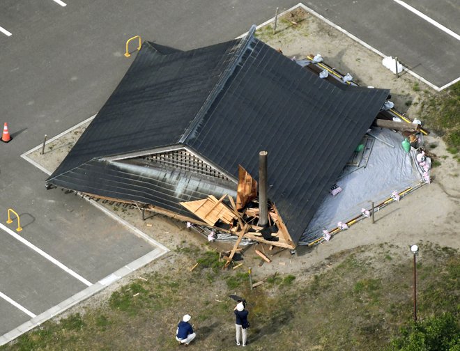 Japonska leži na stičišču štirih tektonskih plošč. FOTO: Kyodo/Reuters