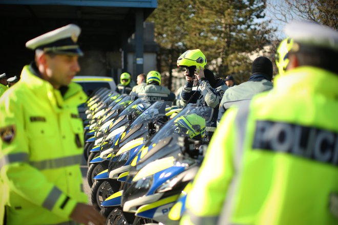 Voznike opozarjajo, naj bodo na tem odseku previdni.&nbsp;FOTO: Jure Eržen/Delo