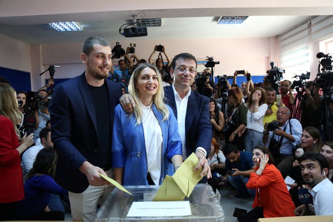 Opozicijski kandidat Ekrem İmamoğlu. FOTO: Reuters