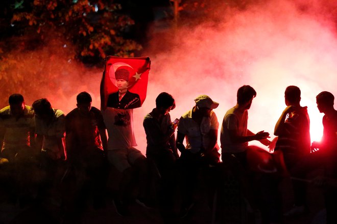 21. stoletje v Turčiji čaka oster boj z 19. stoletjem, kar je ironično samo po sebi, saj gre za preživetje &ndash; republike. FOTO: Reuters
