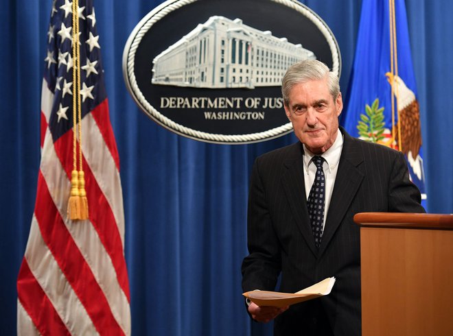 Posebni tožilec Robert Mueller na tiskovni konferenci po zaključku preiskave. FOTO:&nbsp;&nbsp;Mandel Ngan/Afp