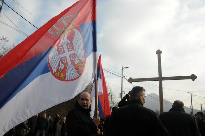 Na Kosovu so srbski cerkveni objekti, ki niso pod 24-urnim varstvom policije, tarča ropov in vandalizma. FOTO: Laura Hasani/Reuters