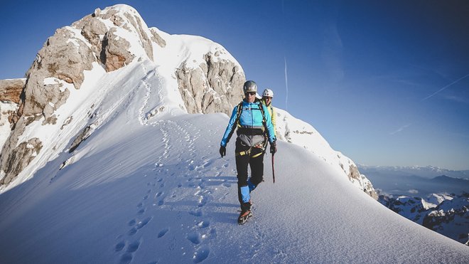 Zanimivo je, da se Slovenci kot narod uvrščamo med bolj aktivne narode. Zanimivo pa je tudi to, da je ogromno teh istih Slovencev ali poškodovanih, ali predebelih. FOTO: planetfit.si
