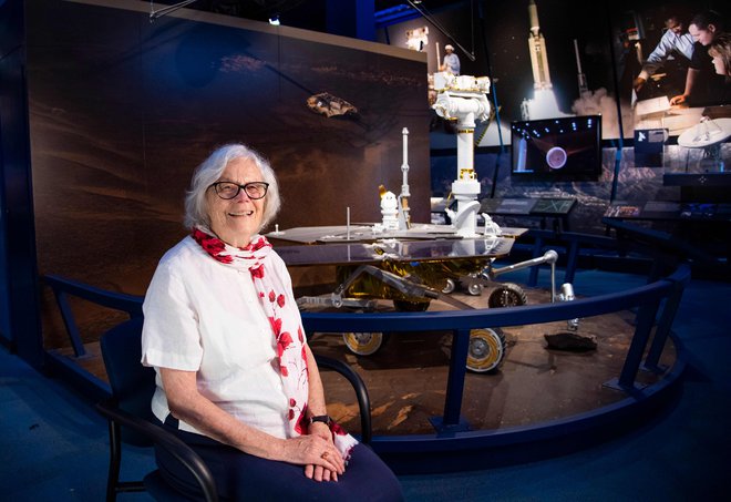 Sue Finley je sodelovala v ekipah, ki so poslale vesoljska plovila na Luno in do Jupitra, Marsa, Merkurja, Neptuna, Saturna, Urana in Venere. FOTO: AFP