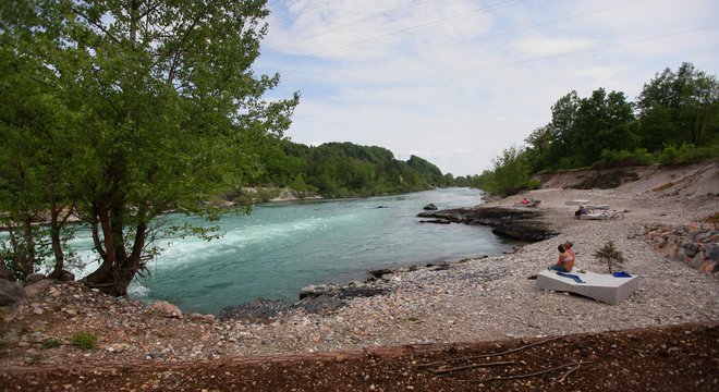 Plaža ob Savi v Črnučah. Lani je bila dobro obiskana, zato so jo uredili tudi letos. Foto Mavric Pivk