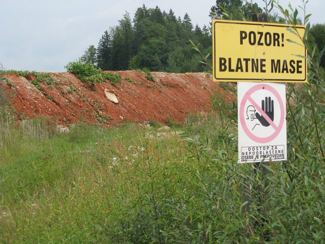 V Moravčah sami nadzorujejo deponijo Drtija, na katero še vedno vozijo tovornjaki in &raquo;poskušajo prikriti svojo dejavnost. FOTO: Janez Petkovšek