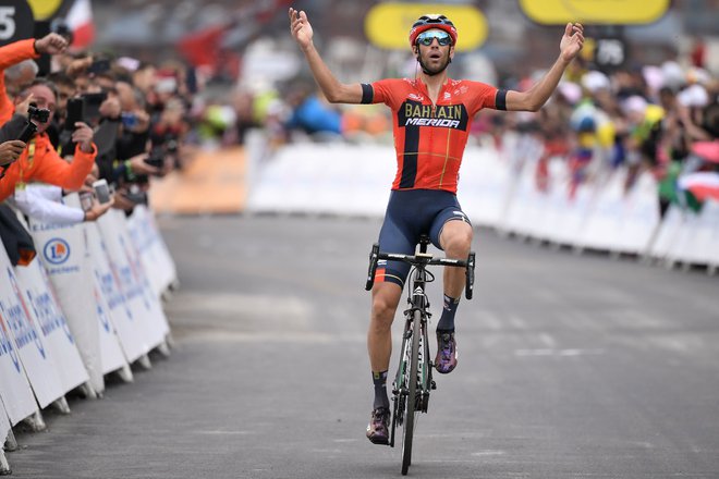 Vincenzo Nibali je pričaral enega od številnih čarobnih trenutkov v svoji bogati karieri. FOTO: AFP