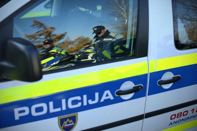 Slovenska in avstrijska policija sta uspeli locirati in prijeti nepoboljšljivega goljufa Simona Novaka. Foto Jure Eržen