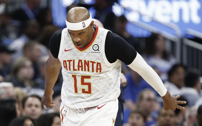 Vince Carter ostaja v ligi NBA. FOTO: USA Today Sports