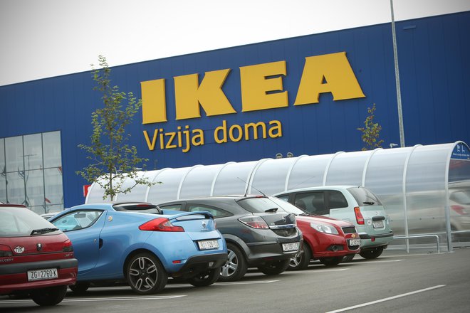 Švedska Ikea bo za gradnjo trgovine potrebovala le leto dni, projekt je ocenjen na kar 90 milijonov evrov. FOTO: Jure Eržen/Delo