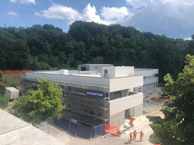 Bolnišnica za zdravljenje otrok in mladine v Stari Gori bo osebju in pacientom ponudila boljše razmere. FOTO: Arhiv izvajalca del