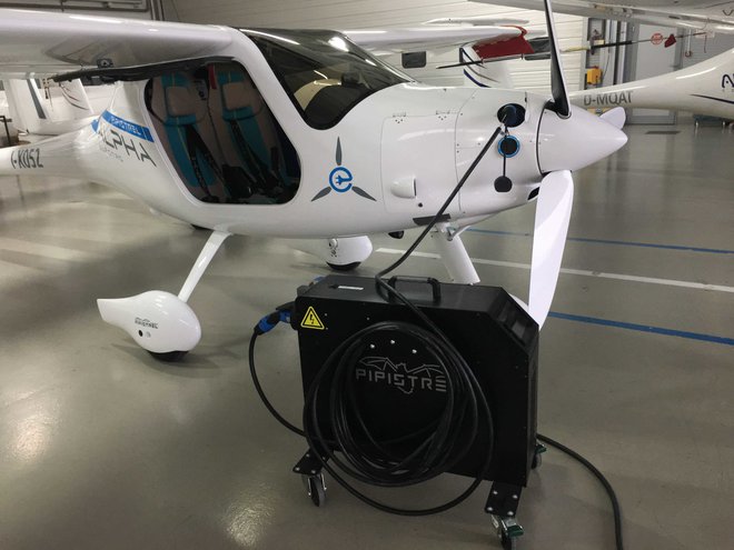 Model letala Alpha Electro G2 je sicer prvo električno dvosedežno letalo s potrjeno serijsko proizvodnjo. FOTO: Pipistrel-aircraft.com