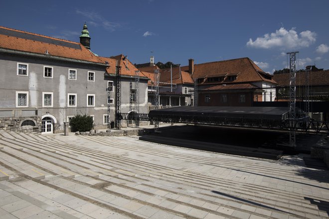 Koliko bo naložba stala, še ni jasno, bodo pa, kot so dejali na občini, poiskali najugodnejšega ponudnika. FOTO: Voranc Vogel/Delo