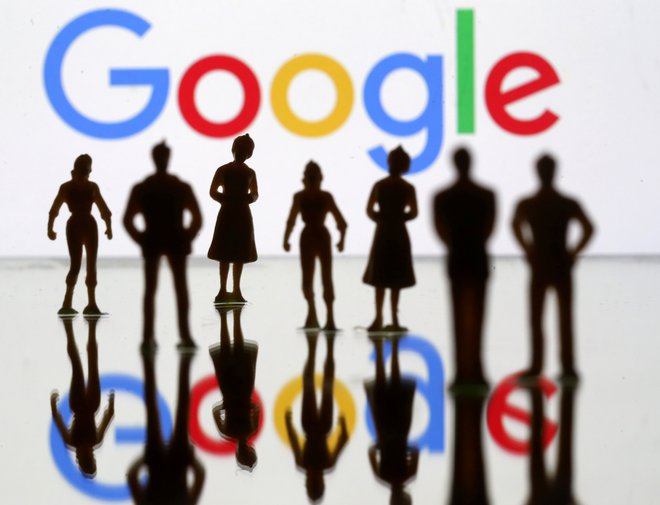 FILE PHOTO: Small toy figures are seen in front of Google logo in this illustration picture, April 8, 2019. REUTERS/Dado Ruvic/Illustration/File Photo Foto Dado Ruvic Reuters