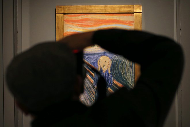 Zdi se, da je Edvard Munch s <em>Krikom</em>, s tem dolgim, neutolažljivim in tako neslišno glasnim izrazom strahu napovedal 20. stoletje. FOTO: Mike Segar/Reuters