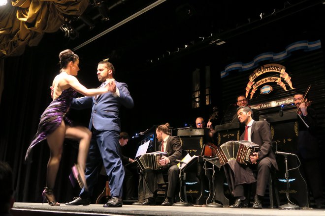 Argentinski tango v gledališču La Ventana. FOTO: Manca Ogrin