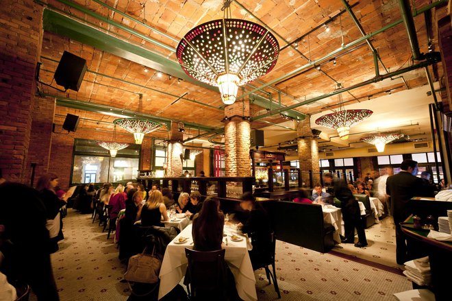 De Niro je tudi solastnik kultne restavracije Tribeca Grill v newyorški soseski Tribeca. FOTO: Tribeca Grill