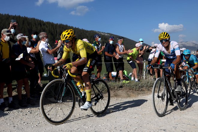 Ob za Slovenijo ugodnemu razpletu sobotnega kronometra vas vabimo, da video pobude objavite še isti večer od 19. ure naprej na svojih družbenih omrežjih. FOTO: Kenzo Tribouillard/AFP